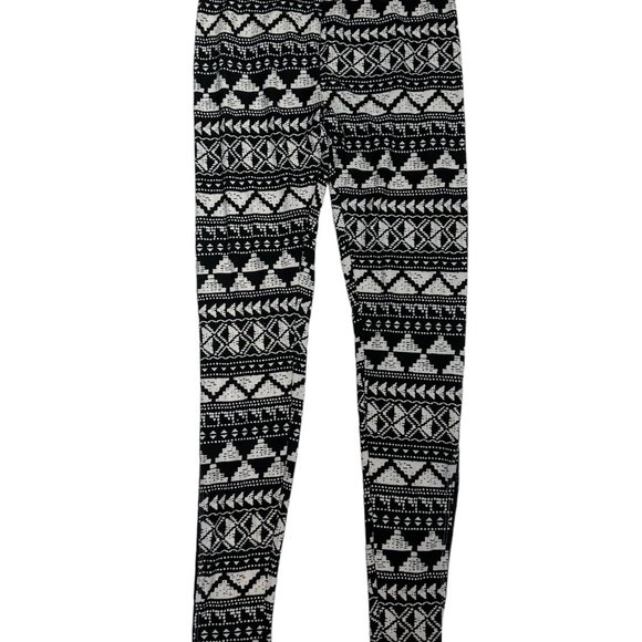 No Boundaries Tribal Print Leggings (S/3-5) - Picture 2 of 8